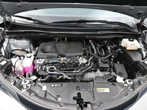 Certified 2025 Toyota Sienna XLE FWD image 12
