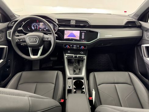 New 2025 Audi Q3 2.0T Premium image 18