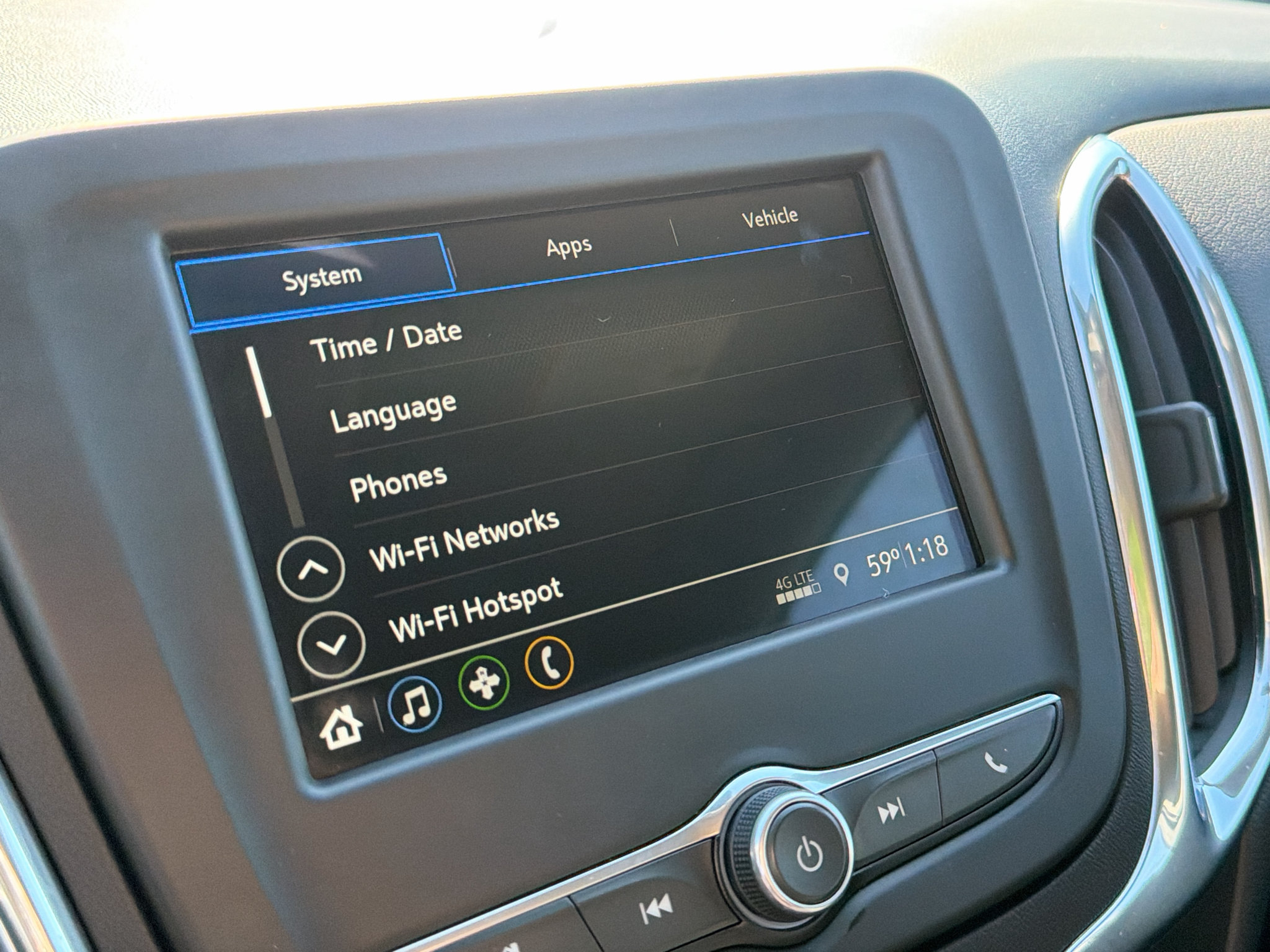 Used 2019 Chevrolet Equinox LT FWD image 23