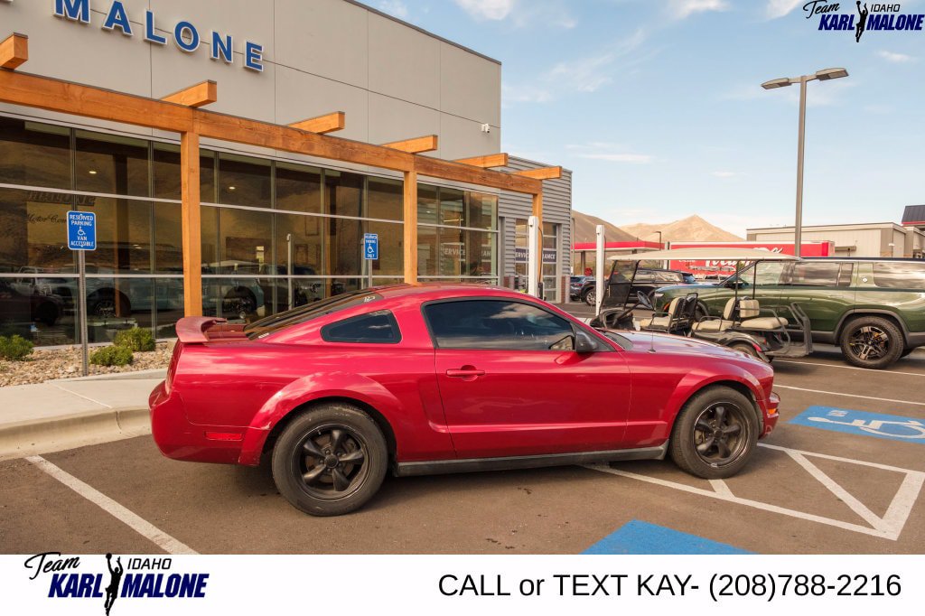 Used 2005 Ford Mustang Premium RWD image 10