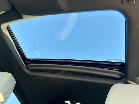 Used 2022 Chevrolet Silverado 1500 LTZ w/ LTZ Premium Package image 38