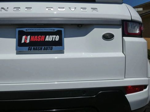 Used 2018 Land Rover Range Rover Evoque SE Dynamic image 9