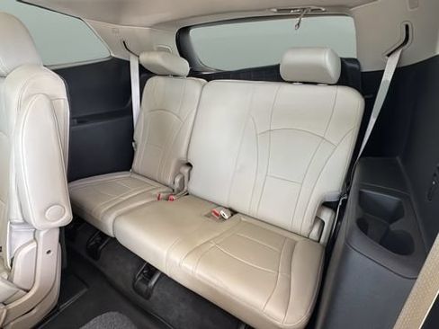 Used 2021 Buick Enclave Premium w/ Sun and Sites Package AWD/4WD image 18