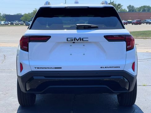 New 2027 GMC Terrain Elevation w/ Elevation Premium Package AWD/4WD image 40