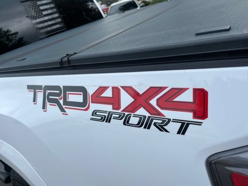 Used 2020 Toyota Tacoma TRD Sport w/ TRD Premium Sport Package AWD/4WD image 40
