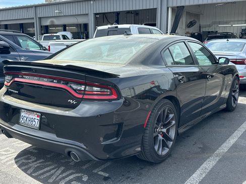 Used 2023 Dodge Charger R/T w/ Performance Handling Group image 5