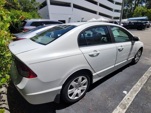 Used 2011 Honda Civic LX image 3
