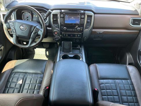 Used 2016 Nissan Titan Platinum Reserve image 9