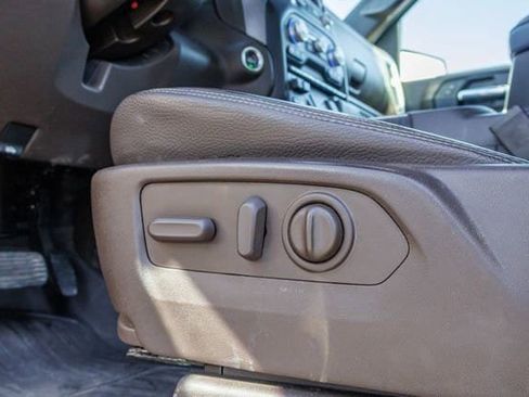 Used 2019 GMC Sierra 1500 Denali w/ Denali Ultimate Package AWD/4WD image 24
