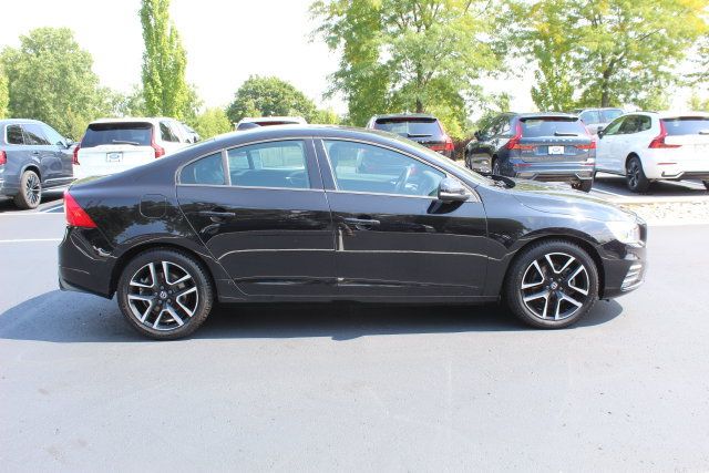Used 2017 Volvo S60 T5 Dynamic FWD image 2