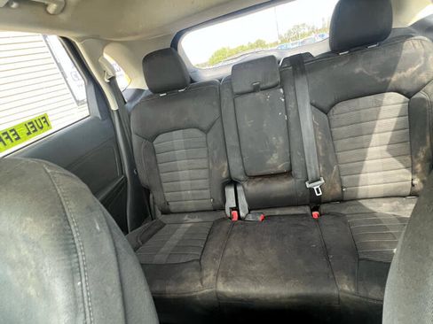 Used 2015 Ford Edge SEL image 24