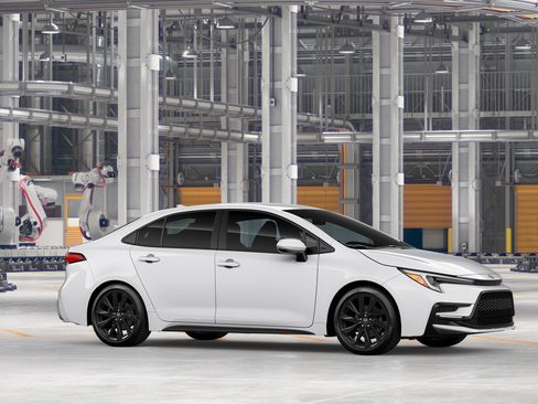 New 2026 Toyota Corolla SE FWD image 13