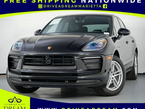Used 2024 Porsche Macan image 1