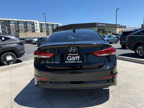 Used 2018 Hyundai Elantra Value Edition FWD image 5