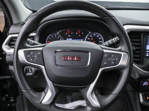 Certified 2023 GMC Acadia SLE w/ Driver Convenience Package image 29