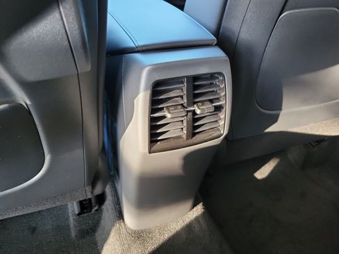 New 2026 Kia Niro EX FWD image 11
