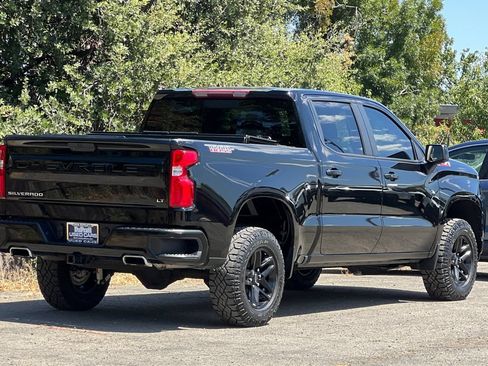 Used 2021 Chevrolet Silverado 1500 LT Trail Boss w/ Convenience Package II AWD/4WD image 4