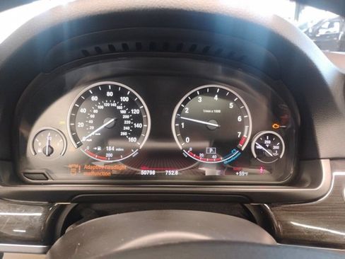 Used 2012 BMW 550i xDrive Sedan image 29