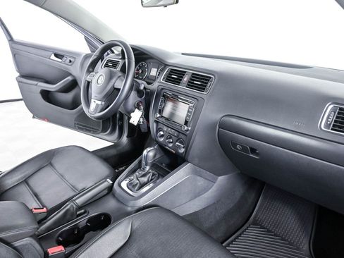 Used 2012 Volkswagen Jetta SE FWD image 20