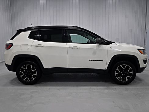 Used 2019 Jeep Compass Trailhawk AWD/4WD image 33