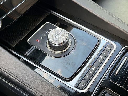 Used 2020 Jaguar F-PACE Prestige image 29