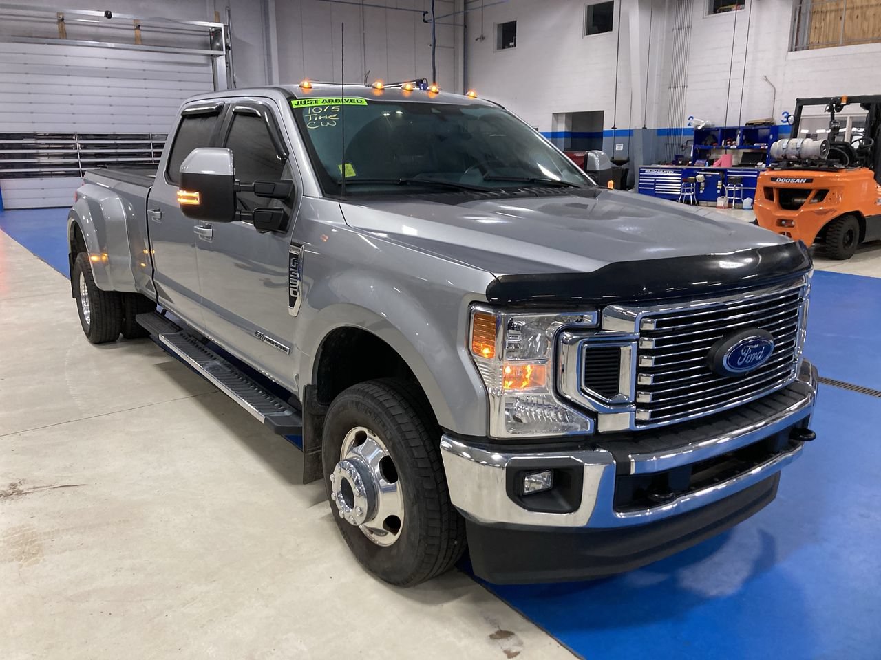 Used 2022 Ford F350 Lariat w/ Lariat Value Package AWD/4WD image 1