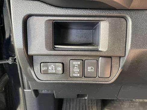 Used 2019 Toyota Tacoma Limited AWD/4WD image 14