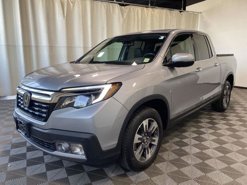 Used 2017 Honda Ridgeline RTL-E image 3