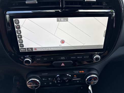 Certified 2025 Kia Soul S FWD image 27