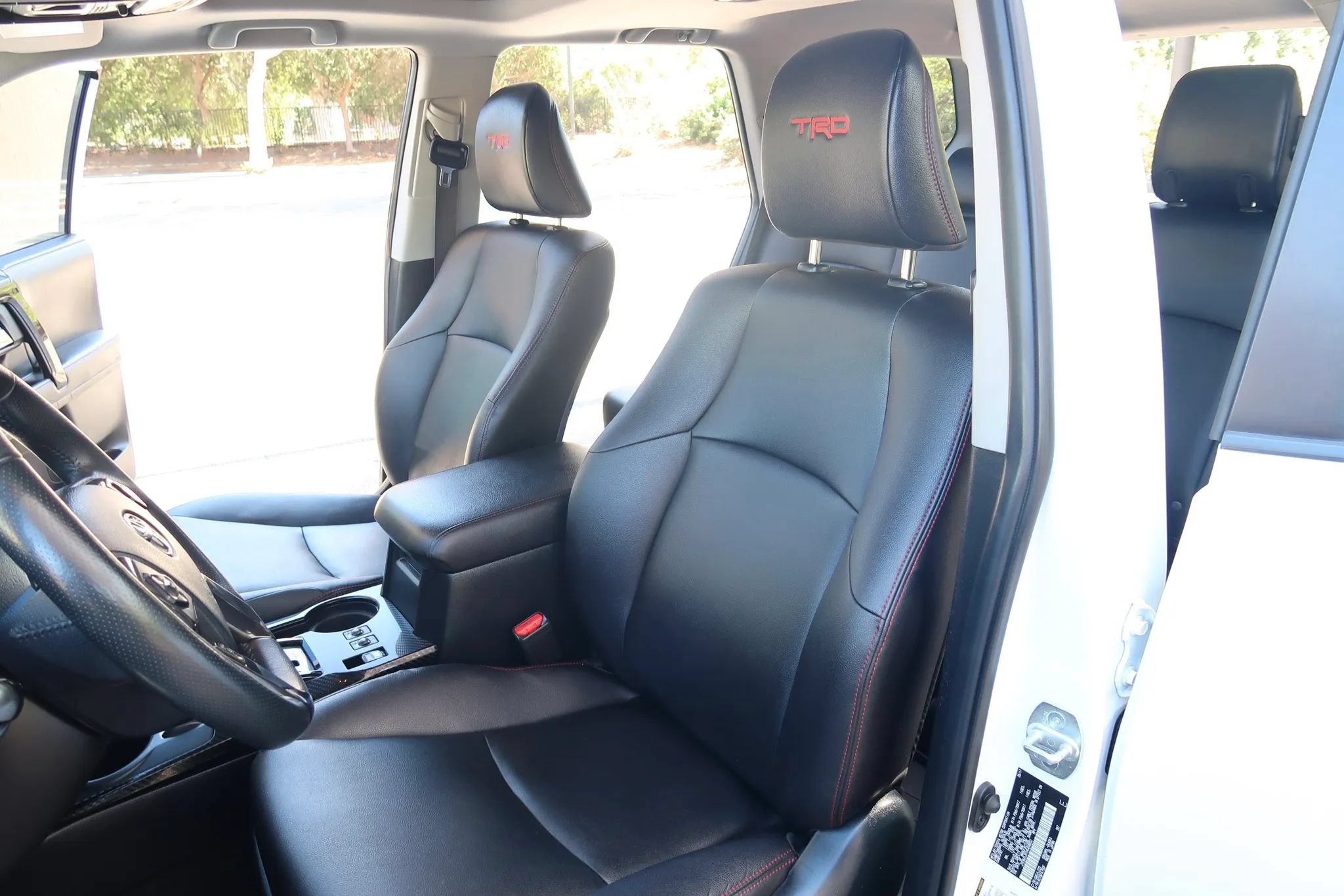 Used 2017 Toyota 4Runner TRD Off-Road Premium AWD/4WD image 15