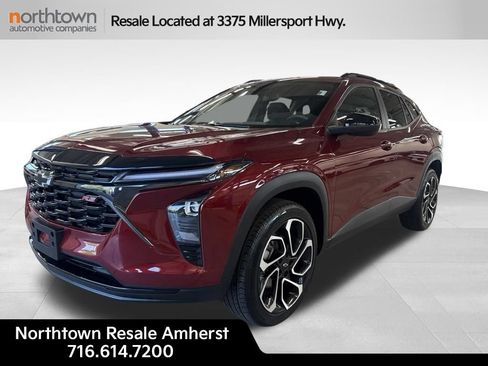 Used 2024 Chevrolet Trax RS FWD image 1