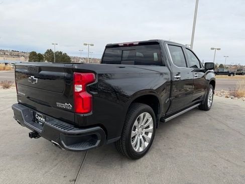 Used 2021 Chevrolet Silverado 1500 High Country image 9