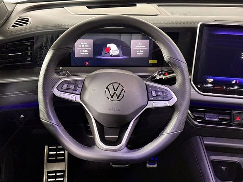 New 2026 Volkswagen Tiguan SE R-Line AWD/4WD image 13