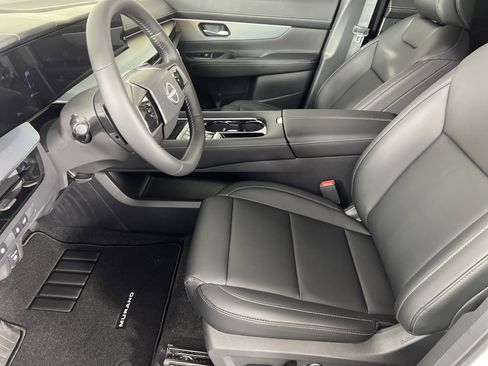 New 2025 Nissan Murano SL image 10