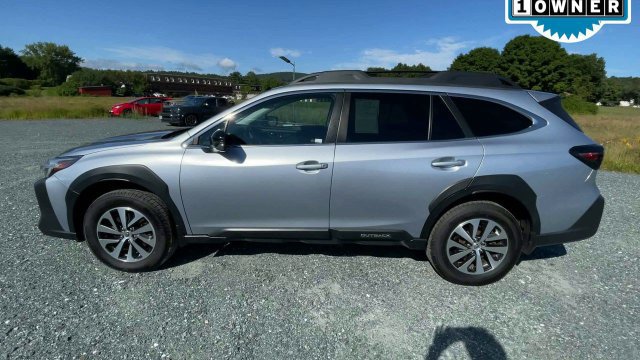 Used 2023 Subaru Outback Premium AWD/4WD image 5