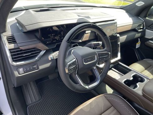 New 2026 GMC Acadia Denali Ultimate AWD/4WD image 10