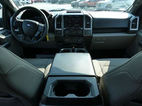 Used 2015 Ford F150 XLT w/ Equipment Group 302A Luxury AWD/4WD image 21