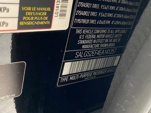 Used 2014 Land Rover Range Rover Supercharged image 21