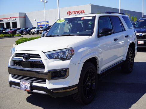 Used 2020 Toyota 4Runner Nightshade image 8