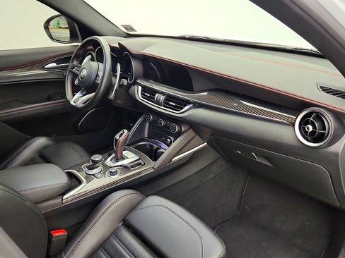 Used 2023 Alfa Romeo Stelvio Estrema AWD/4WD image 26
