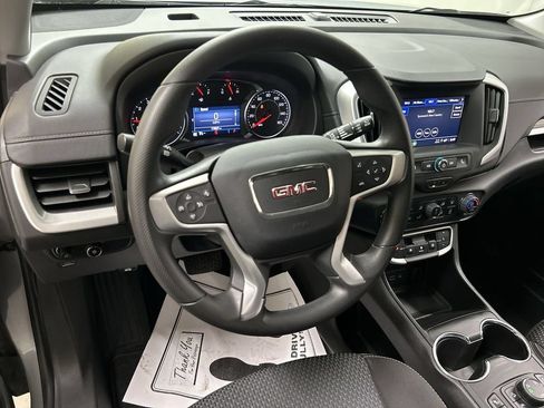 Certified 2023 GMC Terrain SLE w/ Driver Convenience Package AWD/4WD image 4