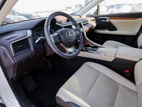 Used 2018 Lexus RX 450h AWD image 4