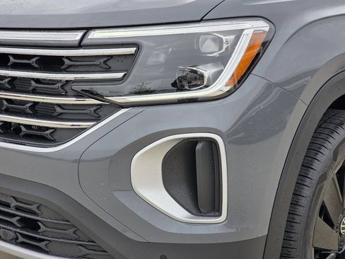 New 2026 Volkswagen Atlas SE FWD image 7