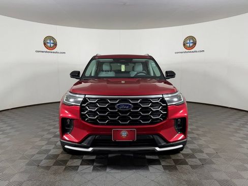 Used 2025 Ford Explorer Platinum w/ Ultimate Package AWD/4WD image 16