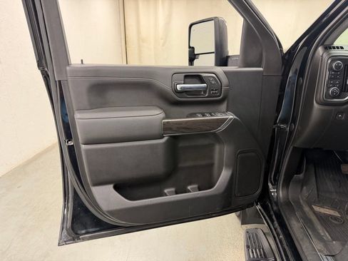 Used 2022 Chevrolet Silverado 3500 LTZ w/ Gooseneck/5TH Wheel Package AWD/4WD image 16