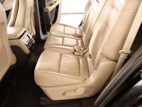 Used 2023 Lincoln Aviator Reserve w/ Equipment Group 201A RWD image 13
