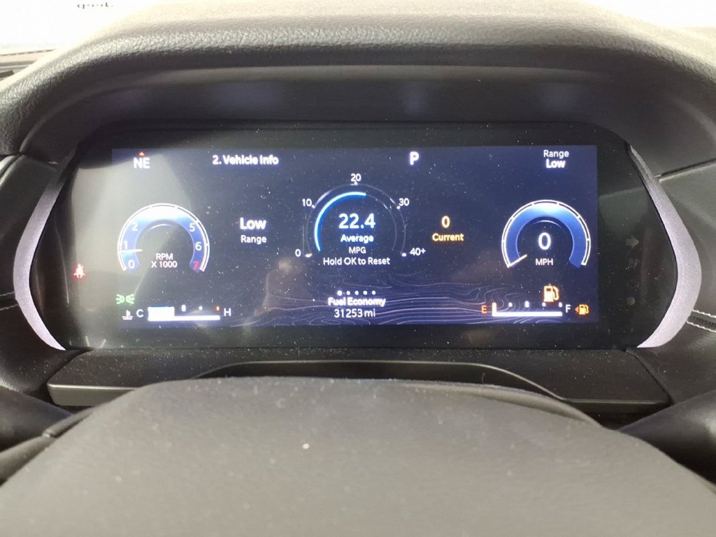 Used 2023 Jeep Grand Cherokee Altitude AWD/4WD image 18