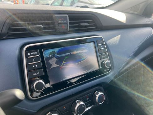 Used 2025 Nissan Versa SV FWD image 24