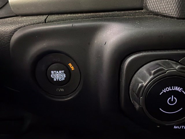 Used 2021 Jeep Gladiator Sport AWD/4WD image 26