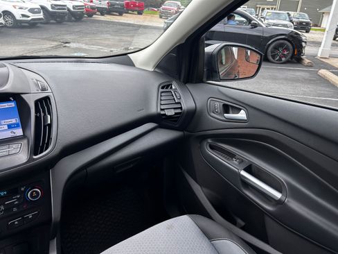 Used 2019 Ford Escape SE AWD/4WD image 16